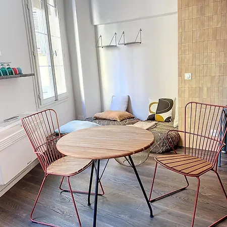 Charming Old Apartamento